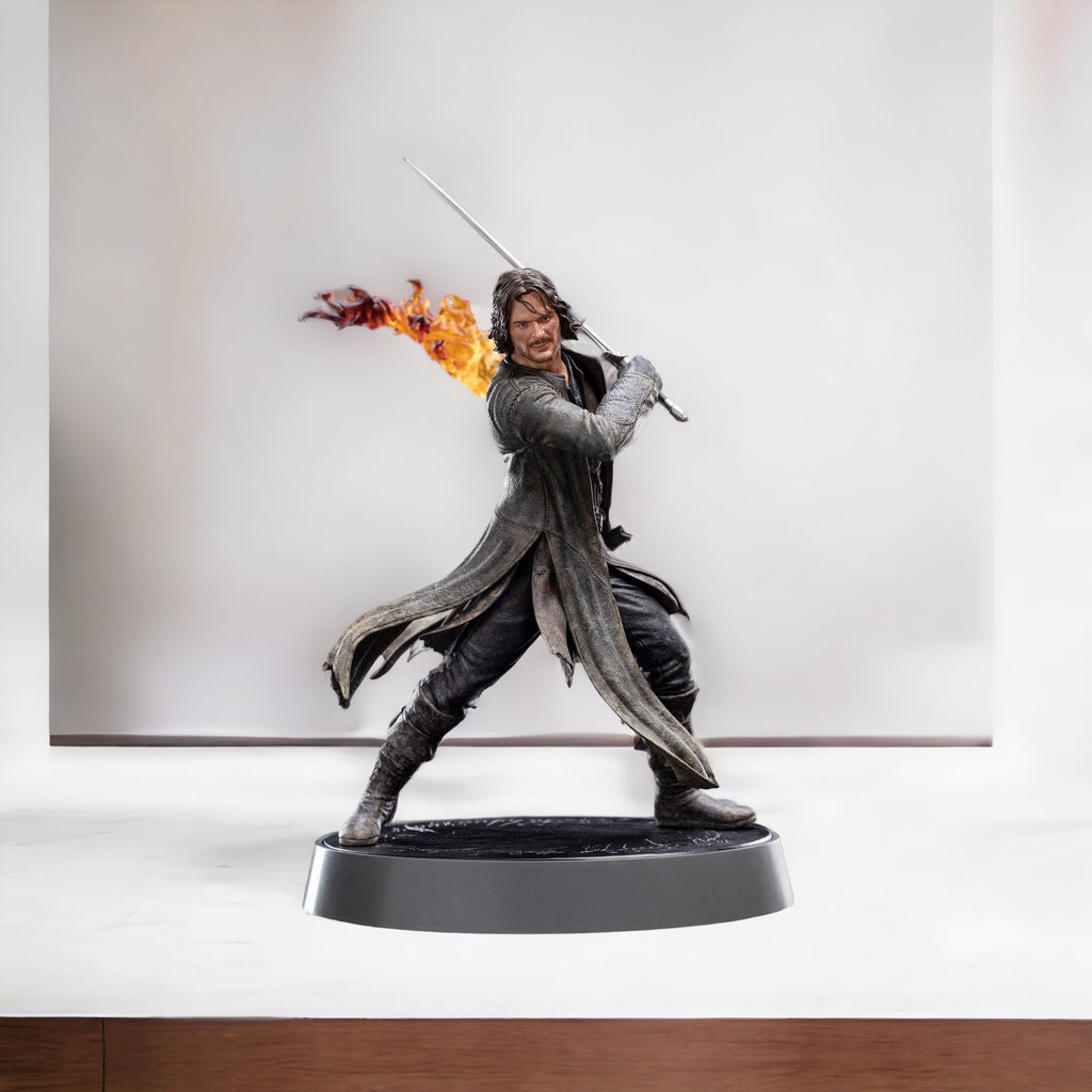 Il Signore degli Anelli: Figures of Fandom PVC Statua Aragorn 28 cm