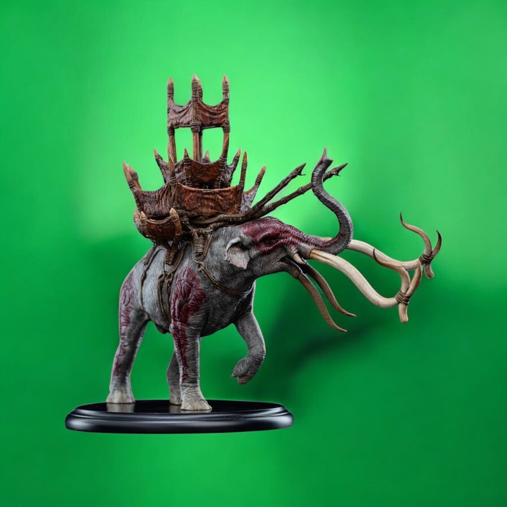 Lord of the Rings: Mini Statue Mumak in Battle 17 cm