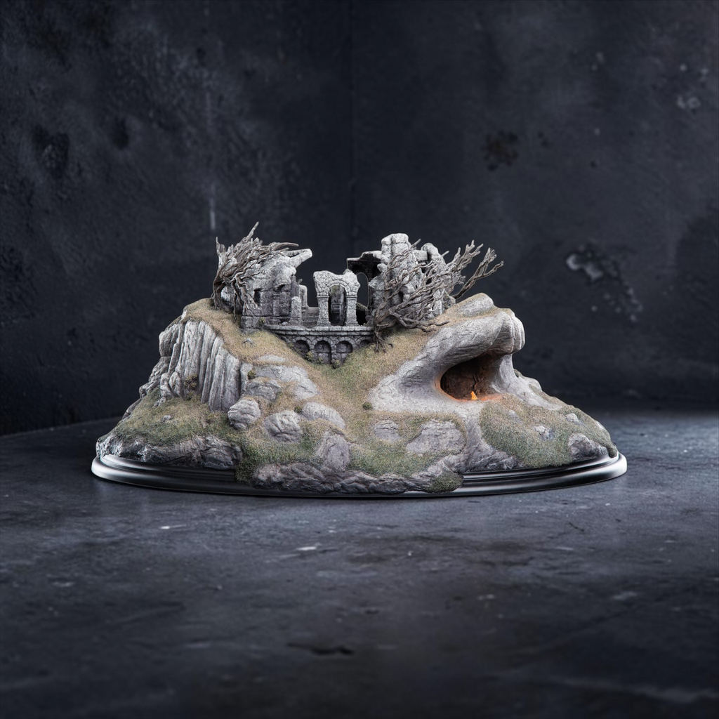 The Lord of the Rings: Environment Weathertop Limited Edition 19 cm